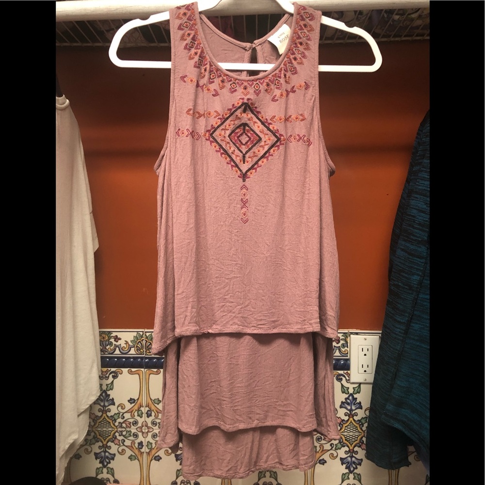 Pretty Lavender Embroidered Flowy Tank Top 💜 Sz L